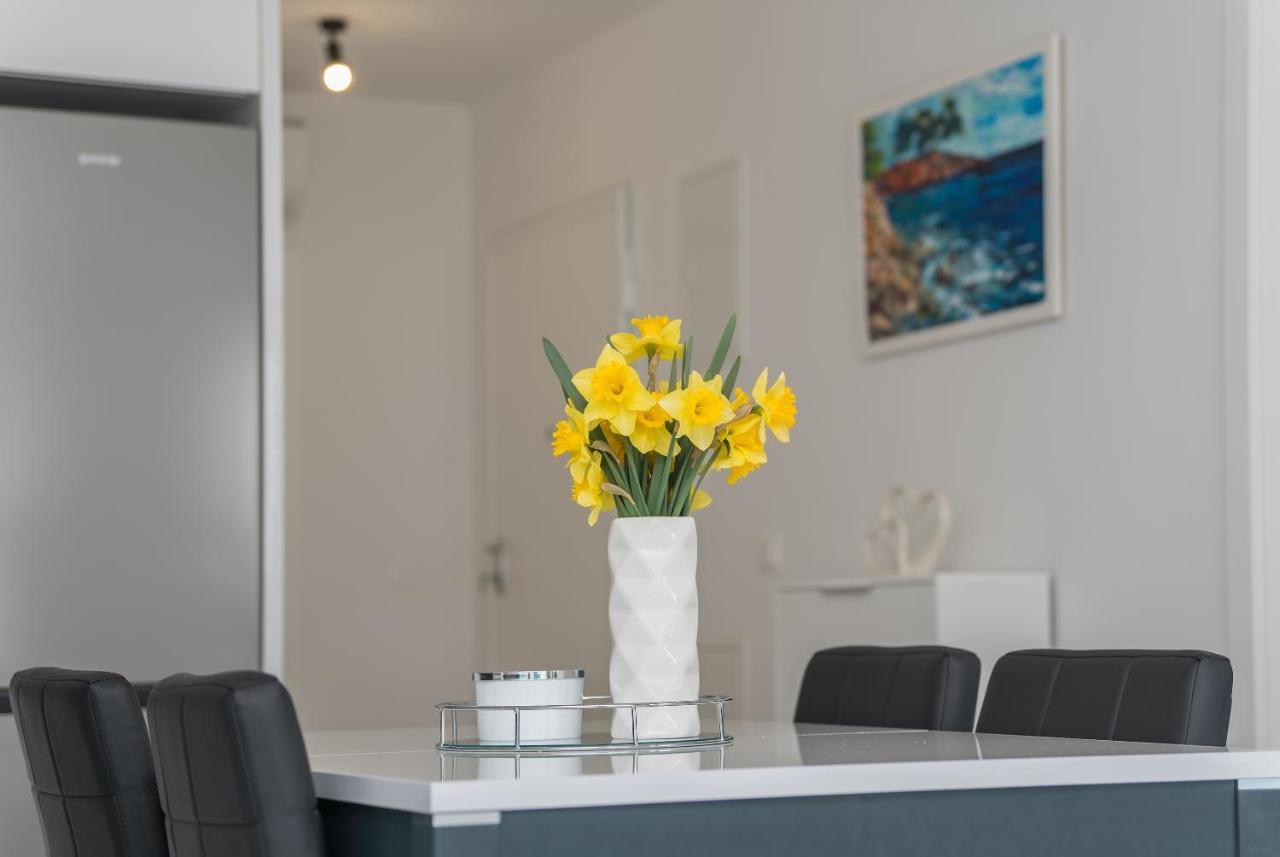 Apartment Ema Makarska Bagian luar foto