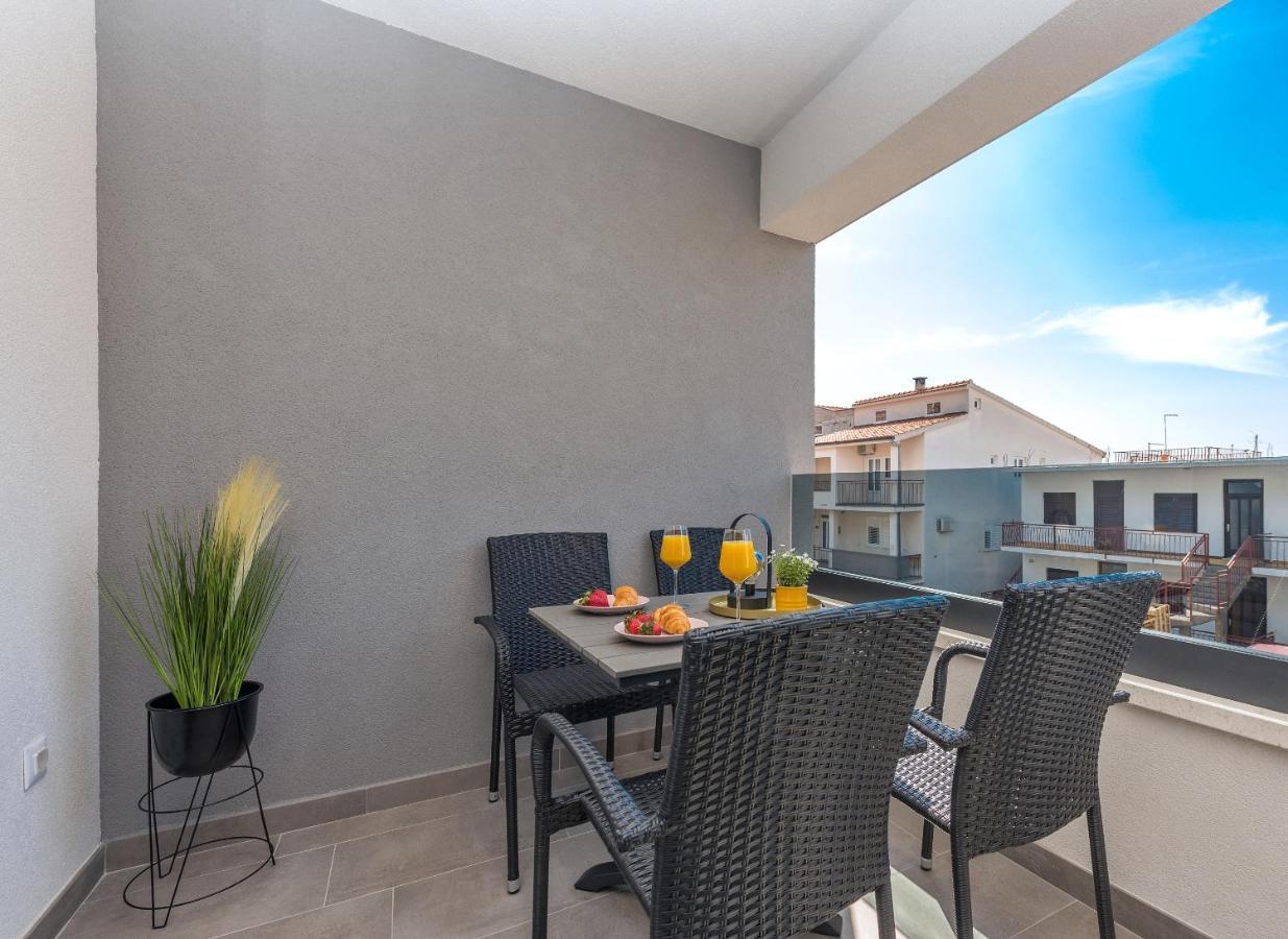 Apartment Ema Makarska Bagian luar foto