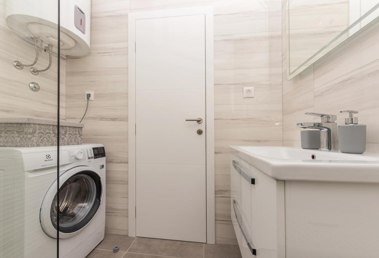 Apartment Ema Makarska Bagian luar foto